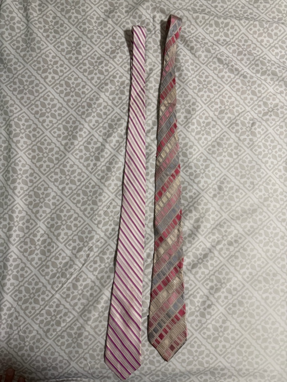 Calvin Klein & Kenneth Cole Pink and Cream Striped Silk Tie